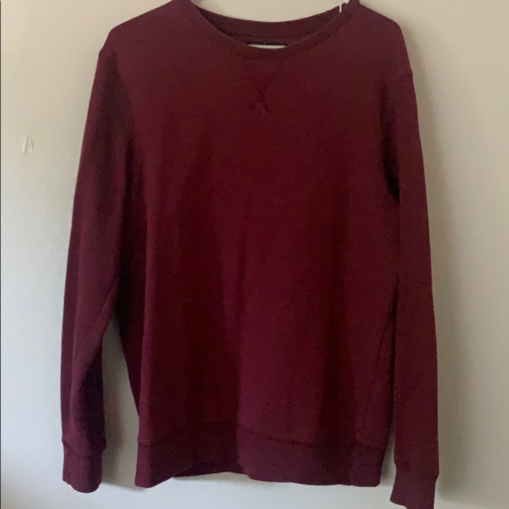 Maroon sweatshirt